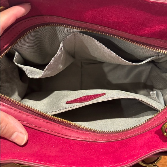 Fossil Raspberry Shoulder Bag - Picture 7 of 9